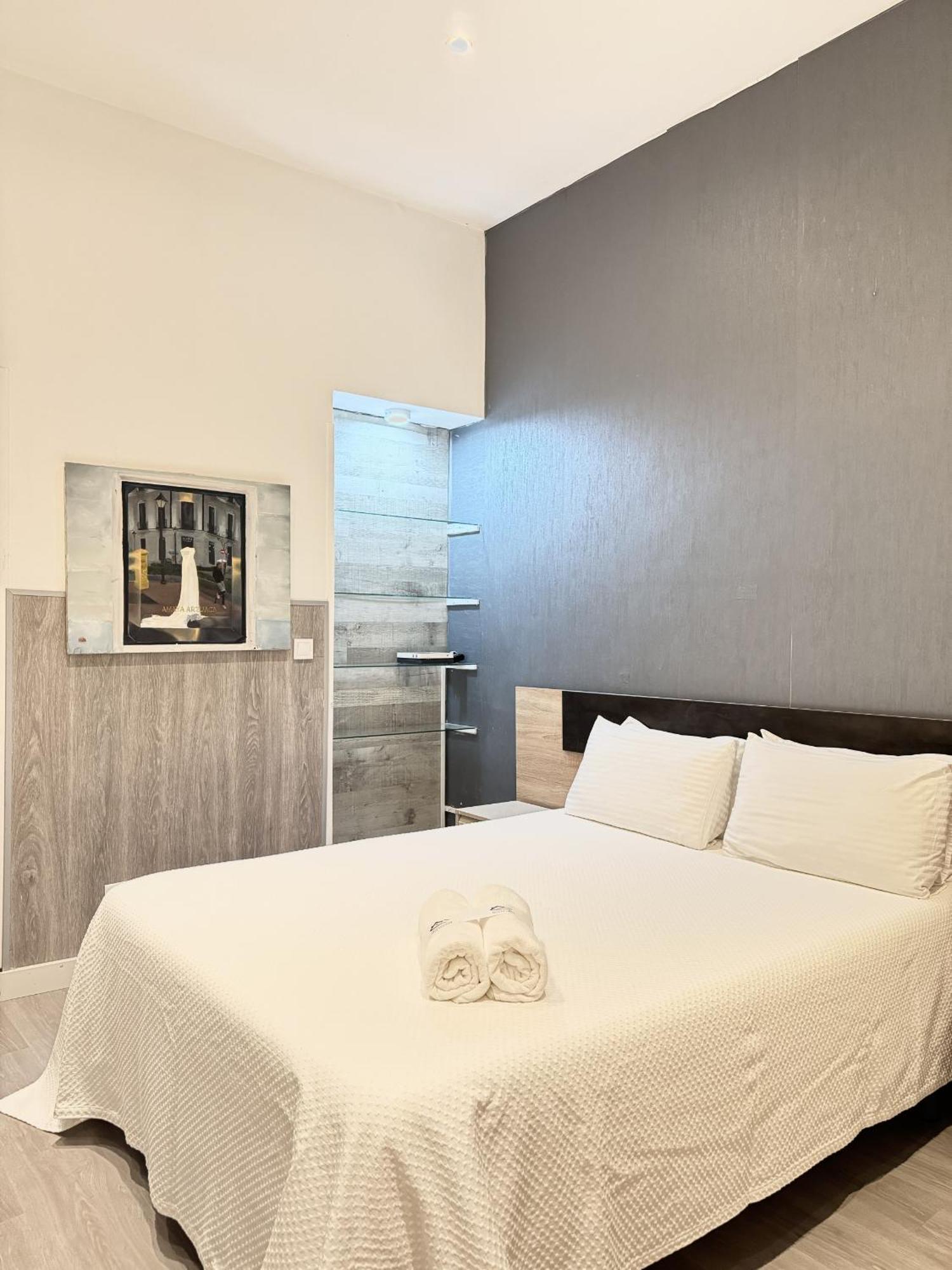 Apartamentos Day Madrid Tribunal Centro Gran Via Sol Exteriér fotografie
